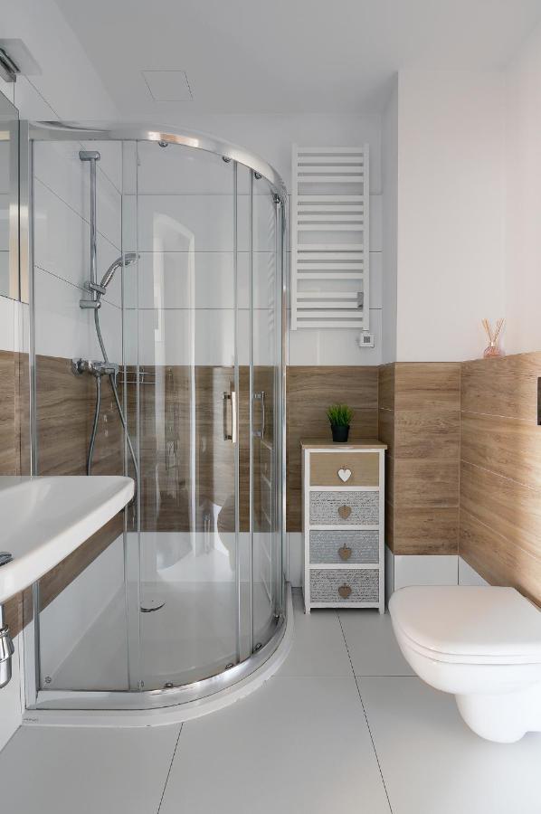 Apartament Z Widokiem Na Morze - Nadmorski Luksus Apartamenty Ustronie Morskie Buitenkant foto